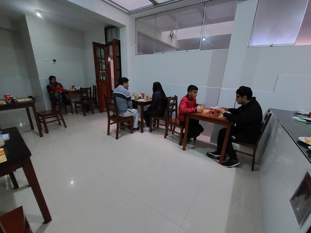 Hotel Real Bolivar Chimbote Exterior foto